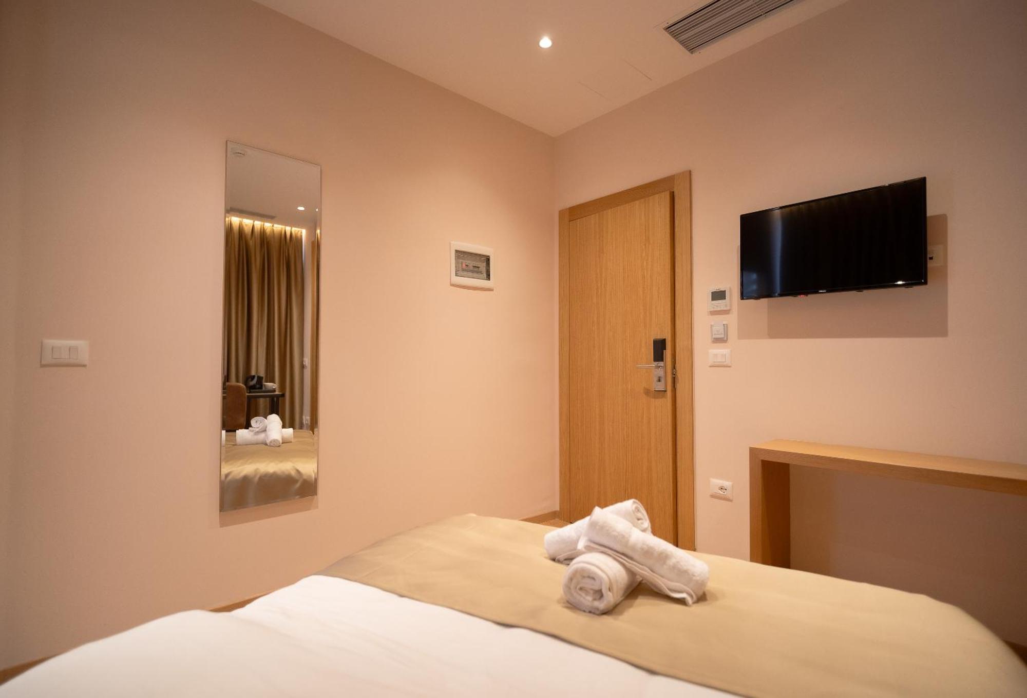 Hotel Boutique Jera Tirana Zewnętrze zdjęcie